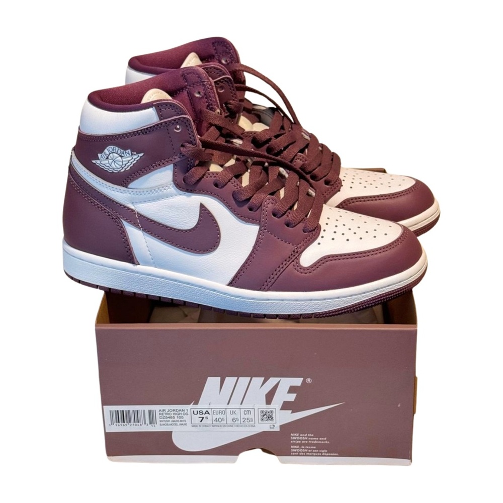 Nike Women’s Air Jordan 1 Retro High OG Mauve